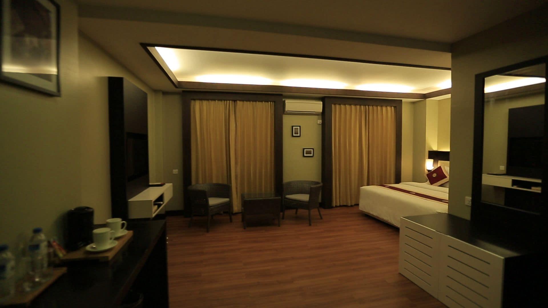 Hotel Shwe Gone Daing, Yangon Extérieur photo