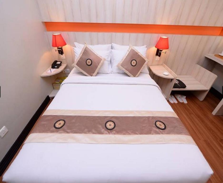 Hotel Shwe Gone Daing, Yangon Extérieur photo
