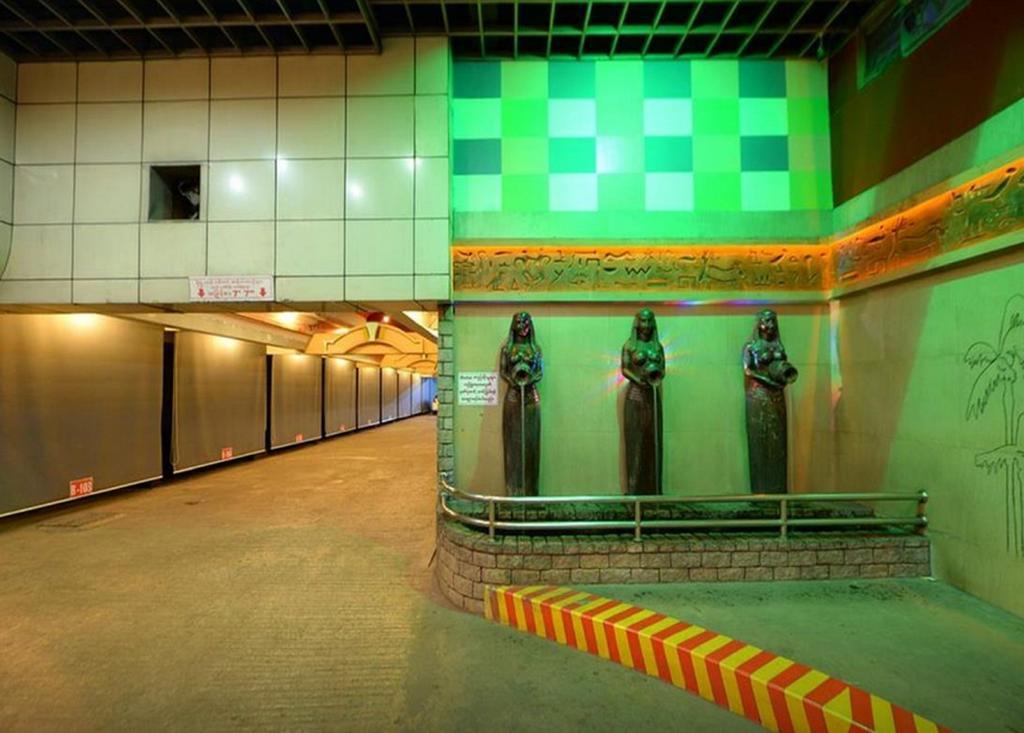 Hotel Shwe Gone Daing, Yangon Extérieur photo