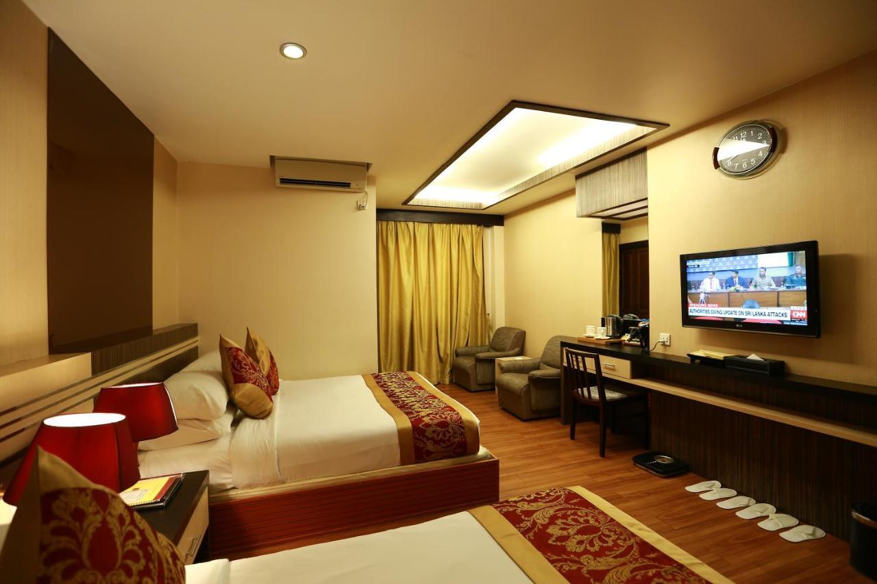 Hotel Shwe Gone Daing, Yangon Extérieur photo